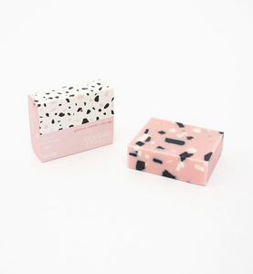 COUDRE Berlin Rosestone Seife Geranium Lavendel Salbei