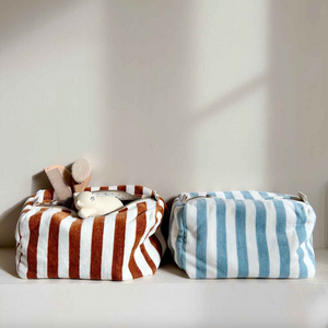 Rose In April Vic Pouch Stripes Blue Ecru