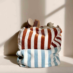 Rose In April Vic Pouch Stripes Blue Ecru